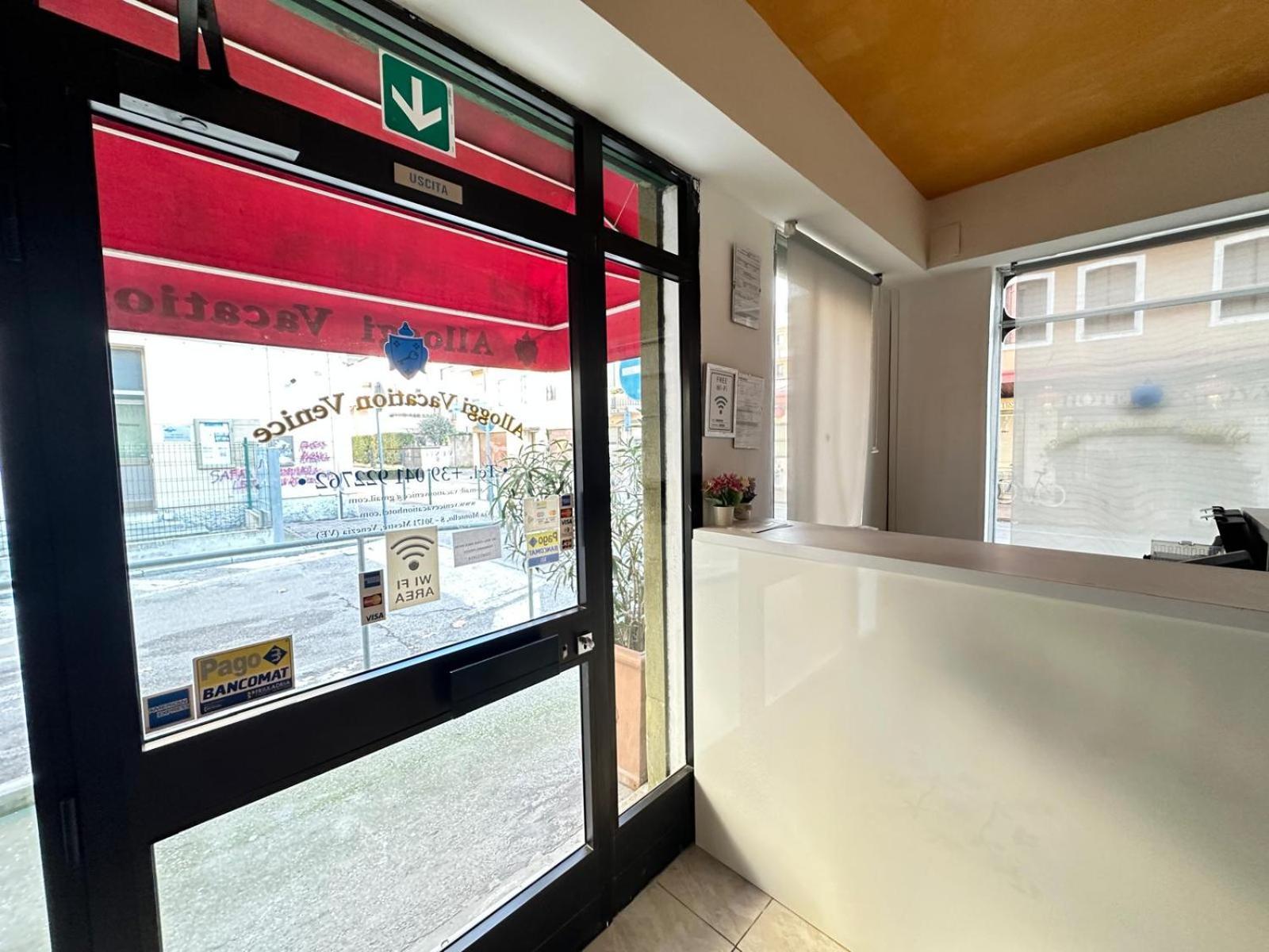 Vacation Venice Rooms Mestre Ngoại thất bức ảnh